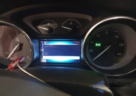 2018 Buick Envision Essence z USA, uszkodzony, nr VIN LRBFX2SA6JD018339